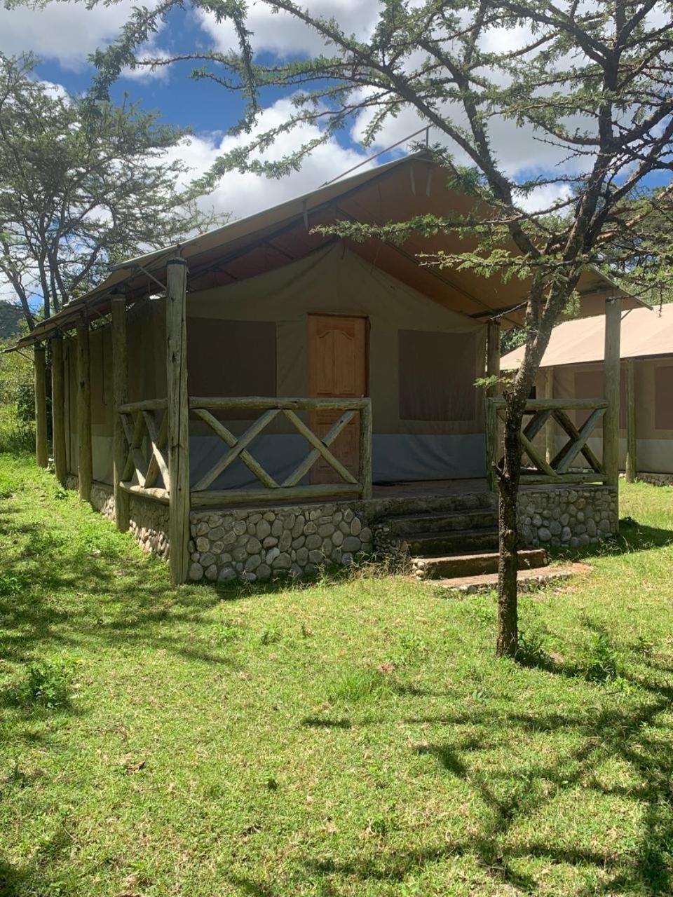 Eco Mara Forest Camp Ololaimutiek Exterior foto